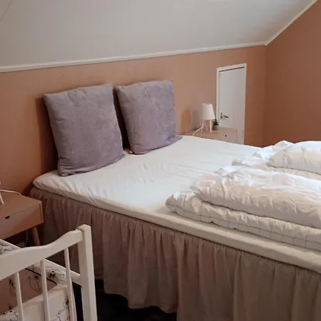 Ferienhaus Stort Hus Med 3 Soverom Til Leie I Vakre Sira Minimum 5 Netter Leie *